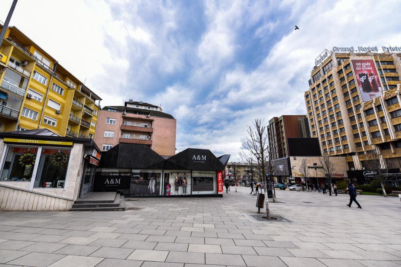 Cozy Bright Central Pristina Exterior foto
